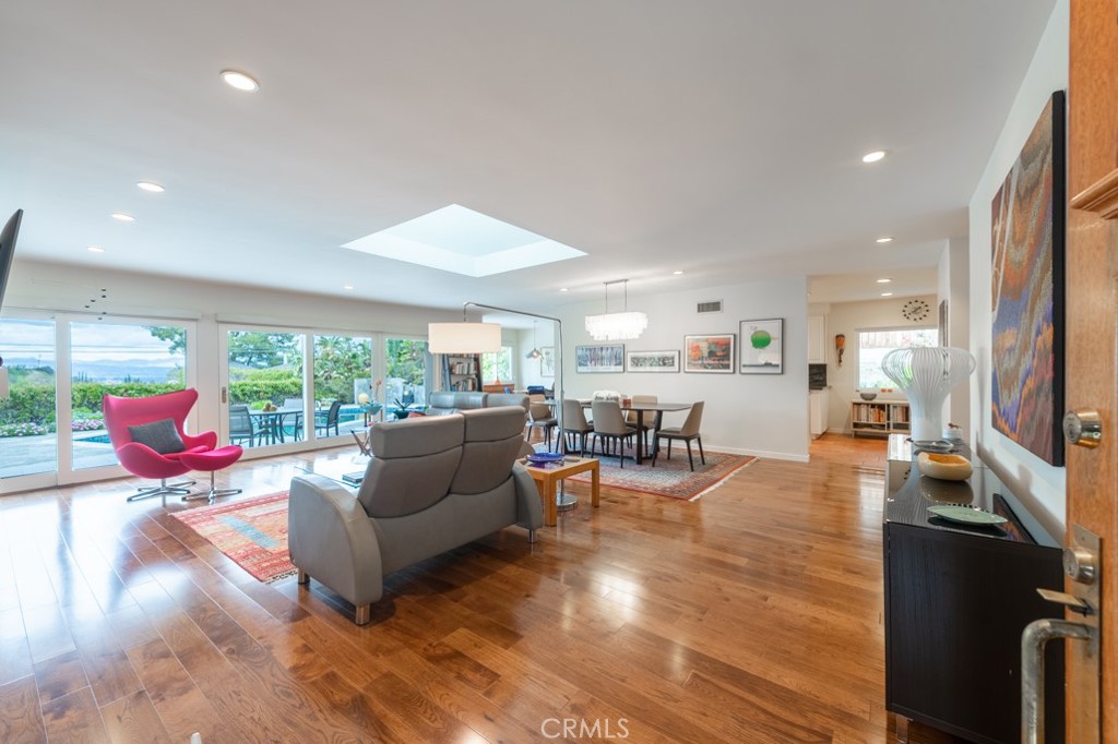 4310 Coronet Drive 