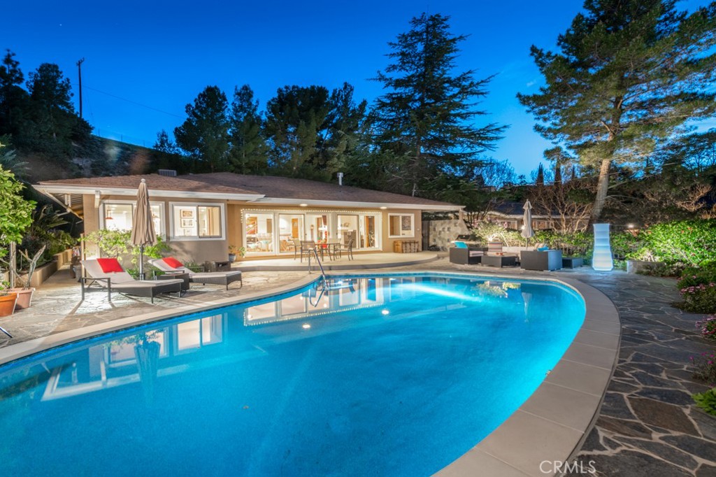 4310 Coronet Drive 