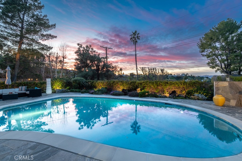 4310 Coronet Drive 