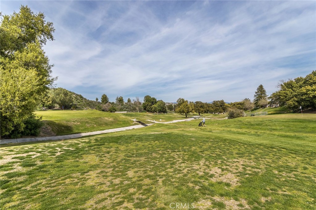 19208 Avenue Of The Oaks Unit: G