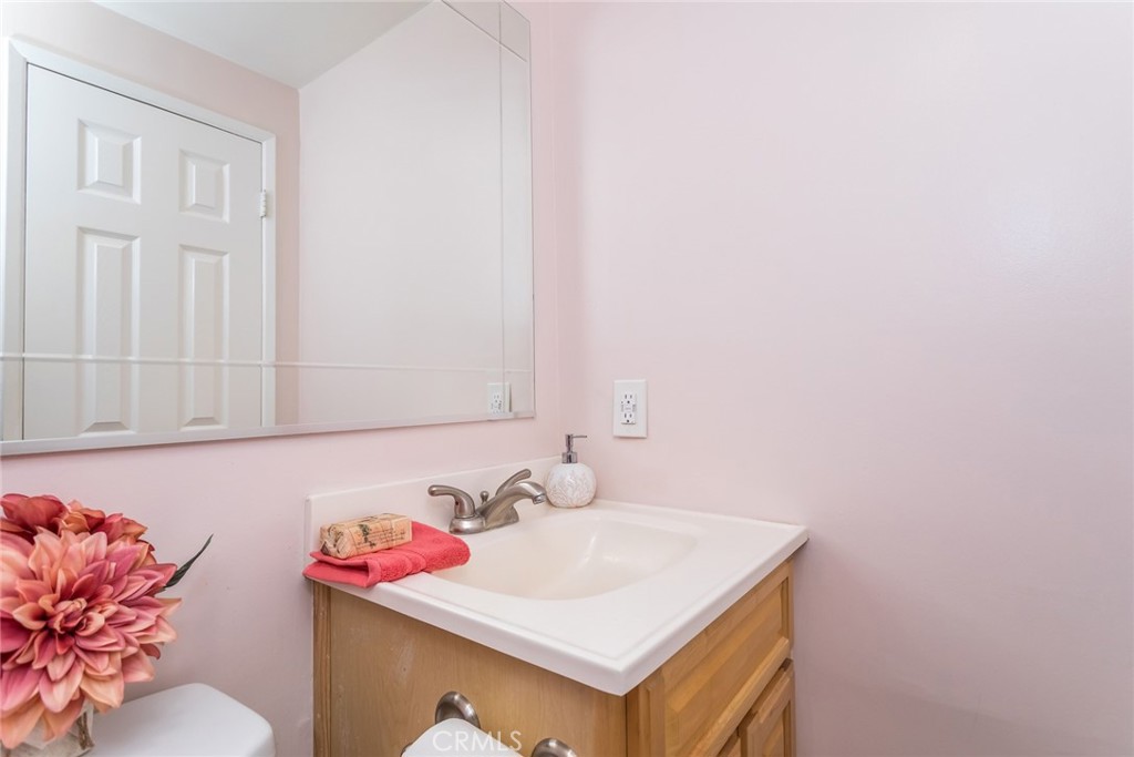 19208 Avenue Of The Oaks Unit: G