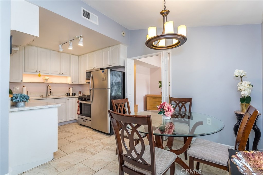 19208 Avenue Of The Oaks Unit: G