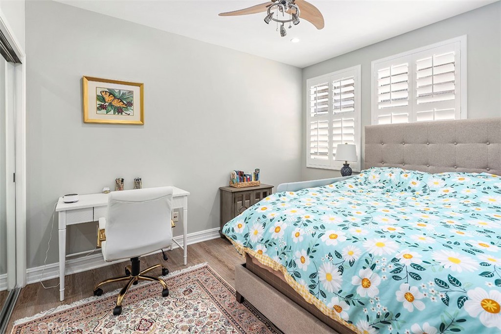 4237 Longridge Avenue Unit: 306