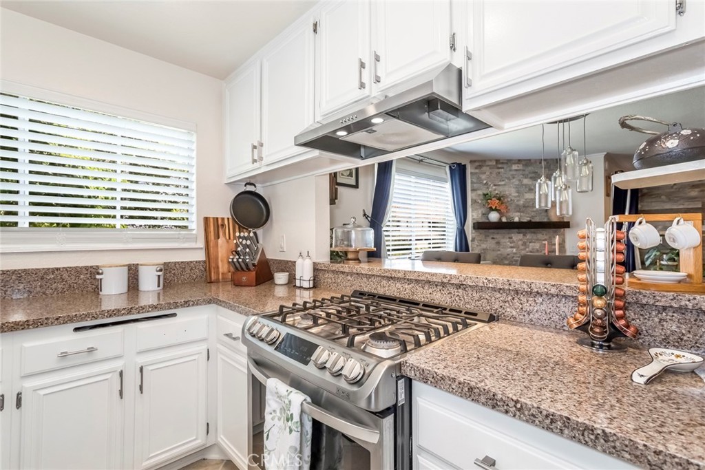 5230 Zelzah Avenue Unit: 14