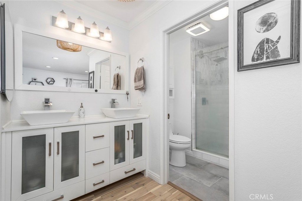 5230 Zelzah Avenue Unit: 14
