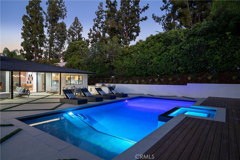5001 Amigo Avenue