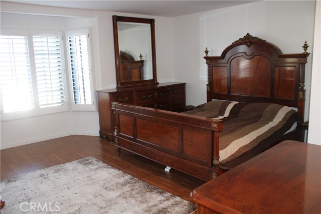 18324 Clark ST Unit: 202