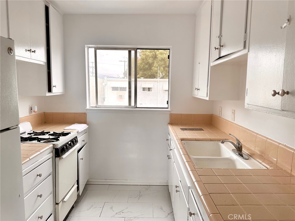 7139 Coldwater Canyon Avenue 17