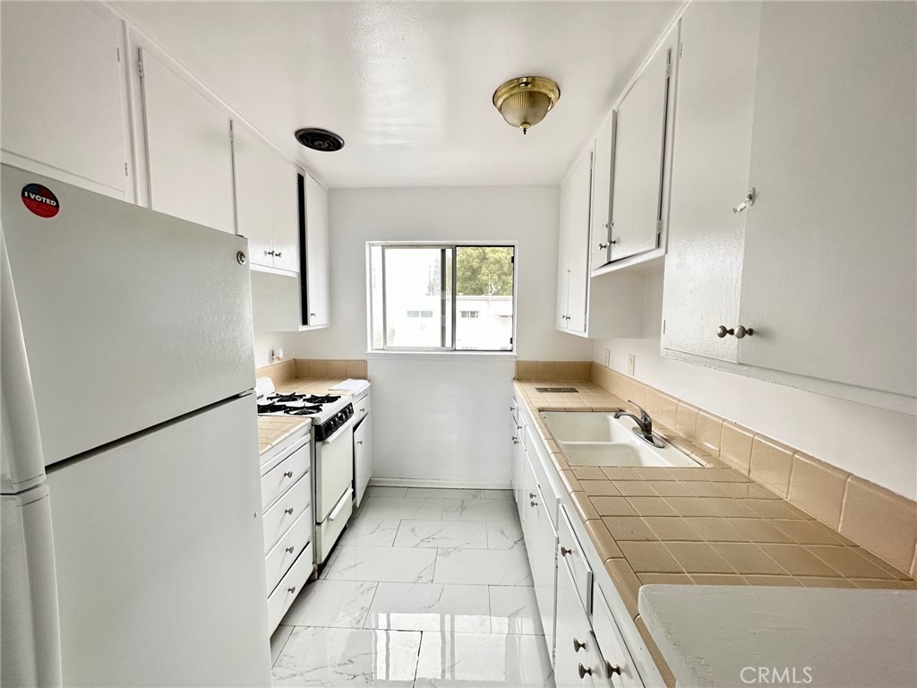 7139 Coldwater Canyon Avenue 17