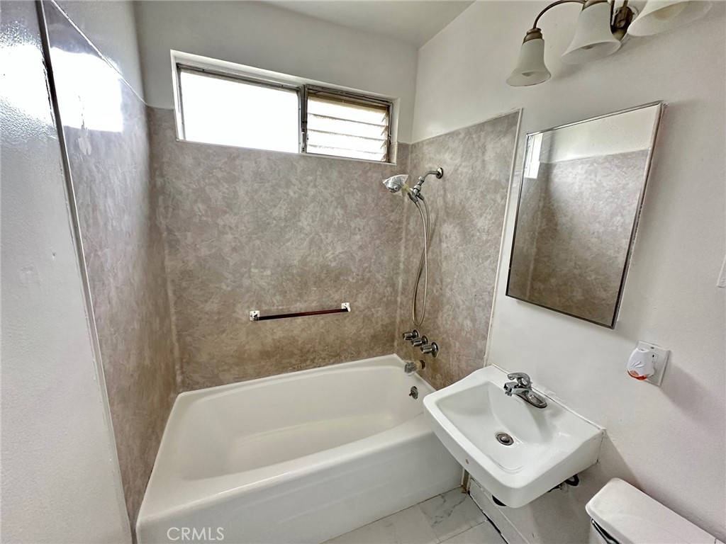 7139 Coldwater Canyon Avenue 17