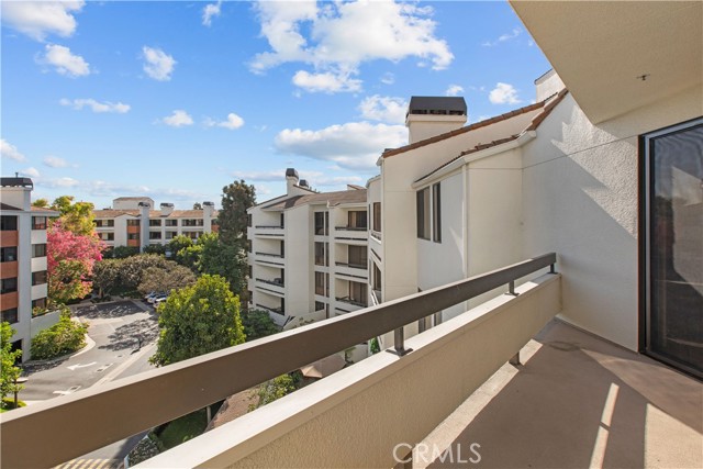 2131 Century Park LN Unit: 418