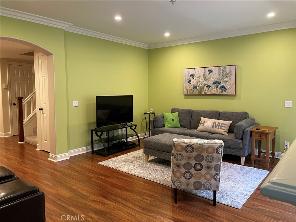 4259 106 Fulton Avenue 106