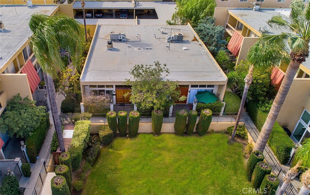 5427 Yarmouth Avenue