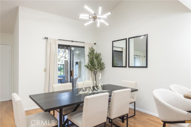 18136 Oxnard ST Unit: 39