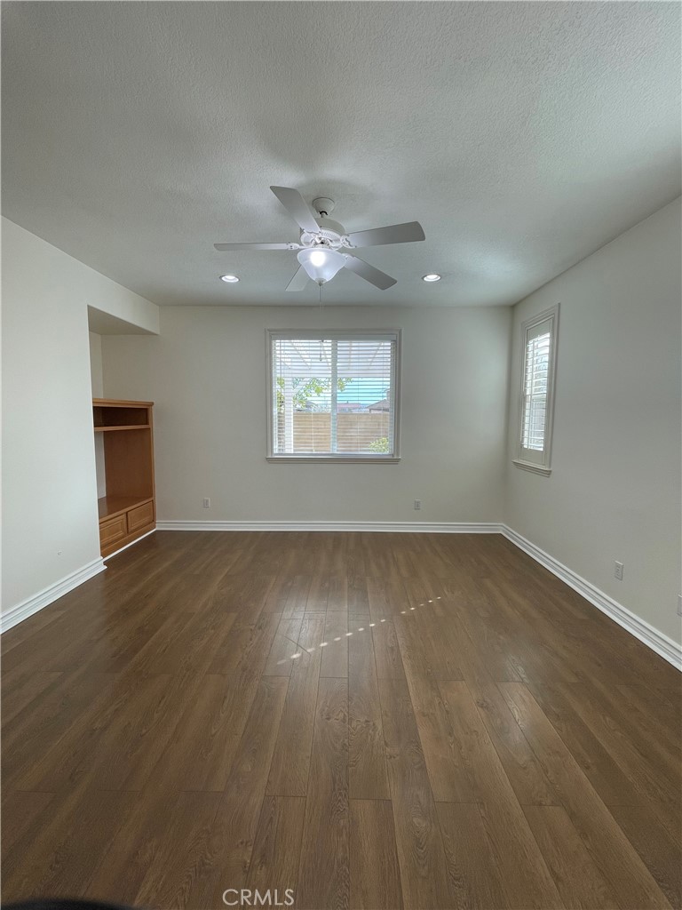 1712 W Lumber Street