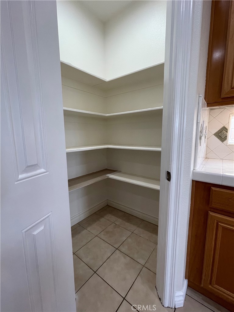 1712 W Lumber Street