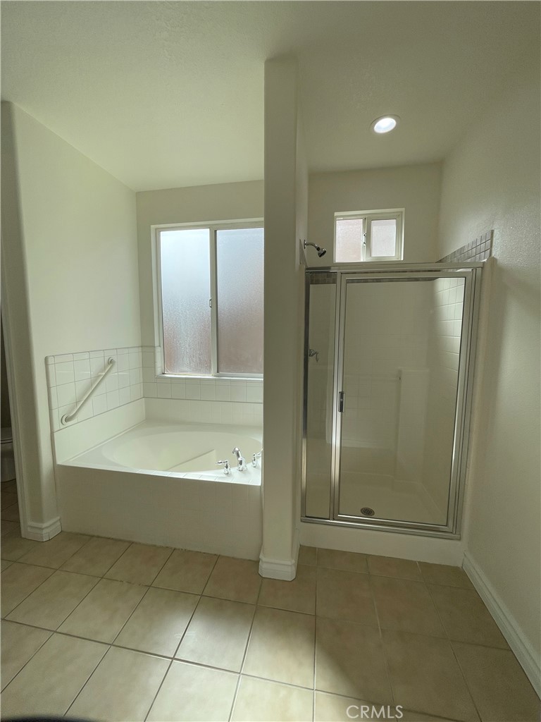 1712 W Lumber Street