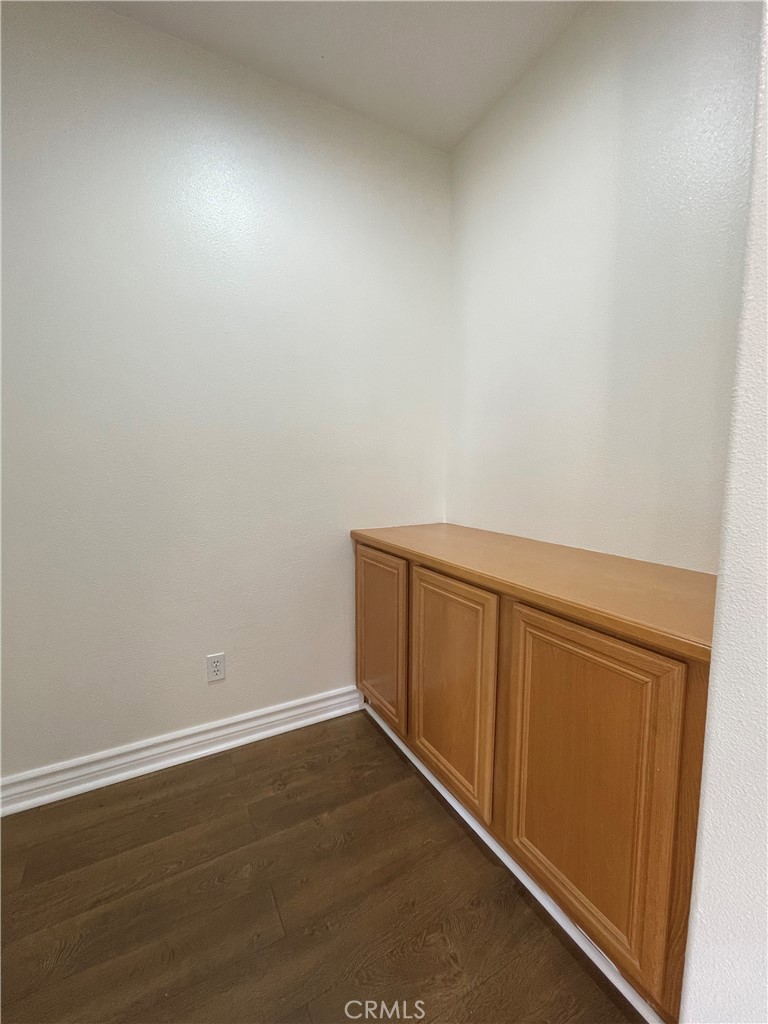 1712 W Lumber Street