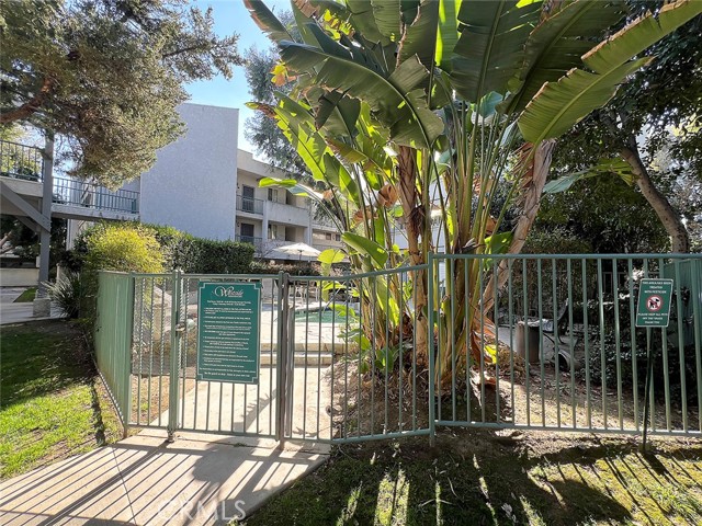 20134 Leadwell ST Unit: 211