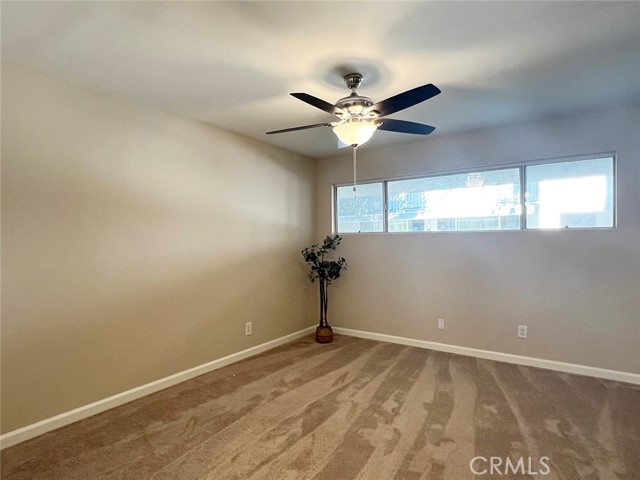 20134 Leadwell ST Unit: 211