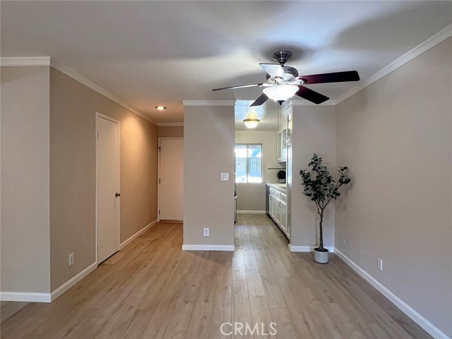 20134 Leadwell ST Unit: 211