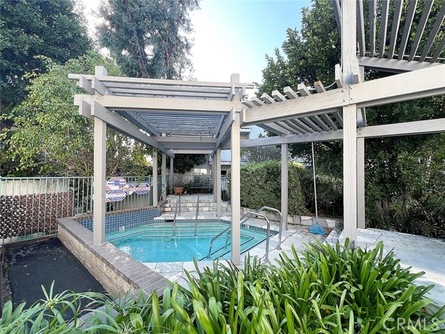 20134 Leadwell ST Unit: 211