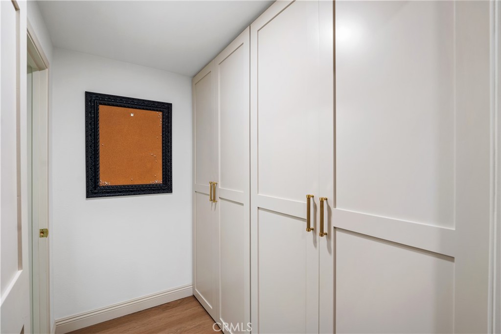 575 S Barrington Avenue 109