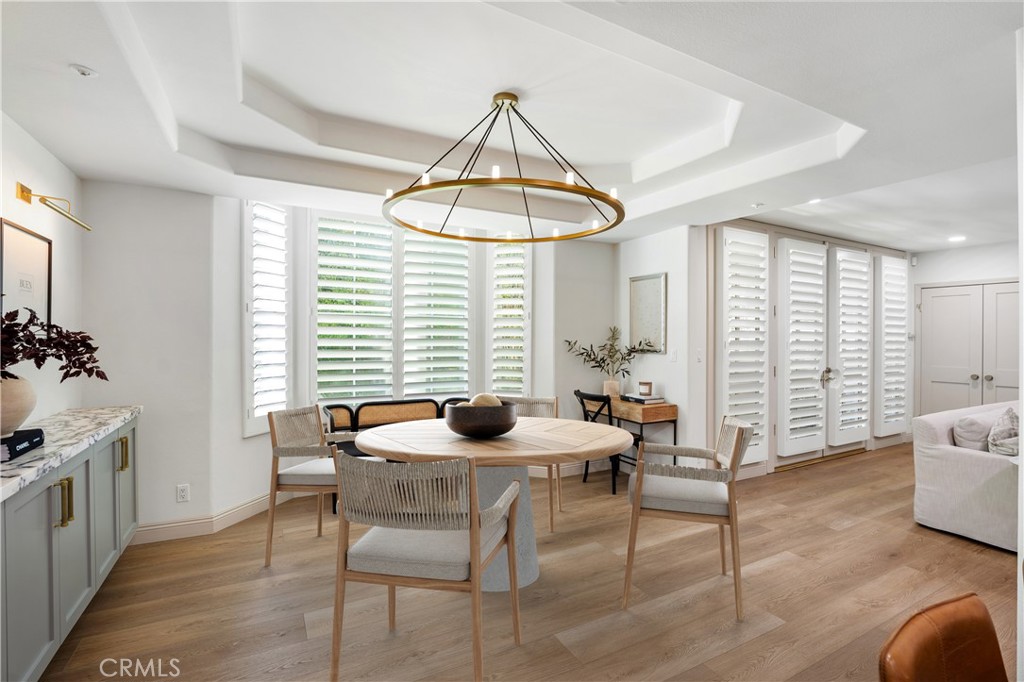 575 S Barrington Avenue 109