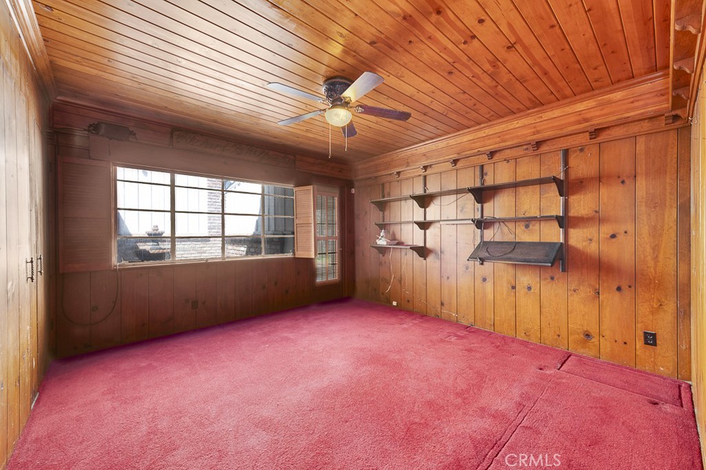4443 Haskell Avenue