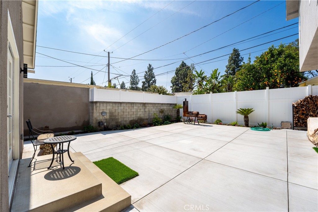 1451 N Catalina Street