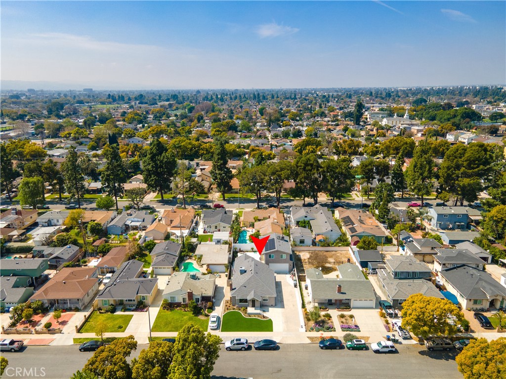 1451 N Catalina Street