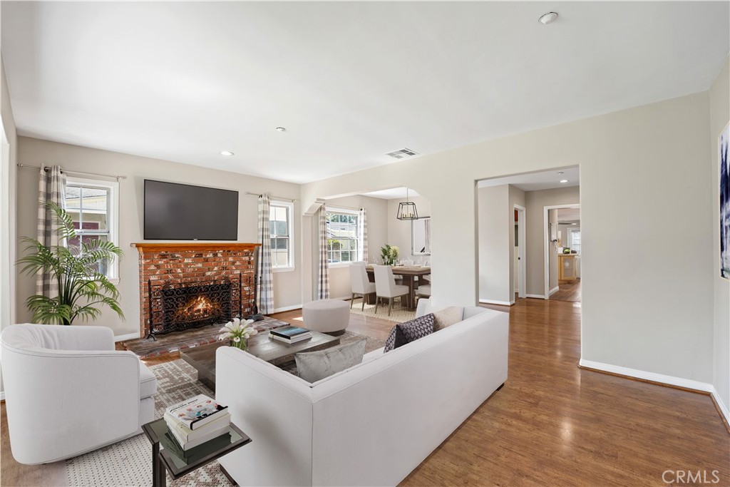 1451 N Catalina Street