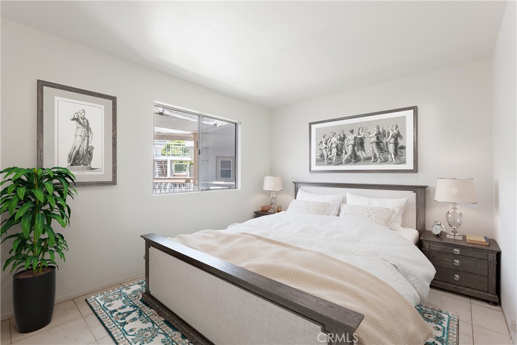 2533 Antonio Drive 202