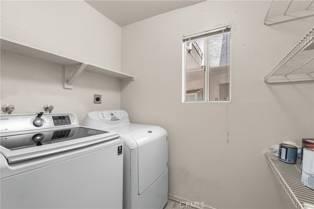 2533 Antonio Drive 202