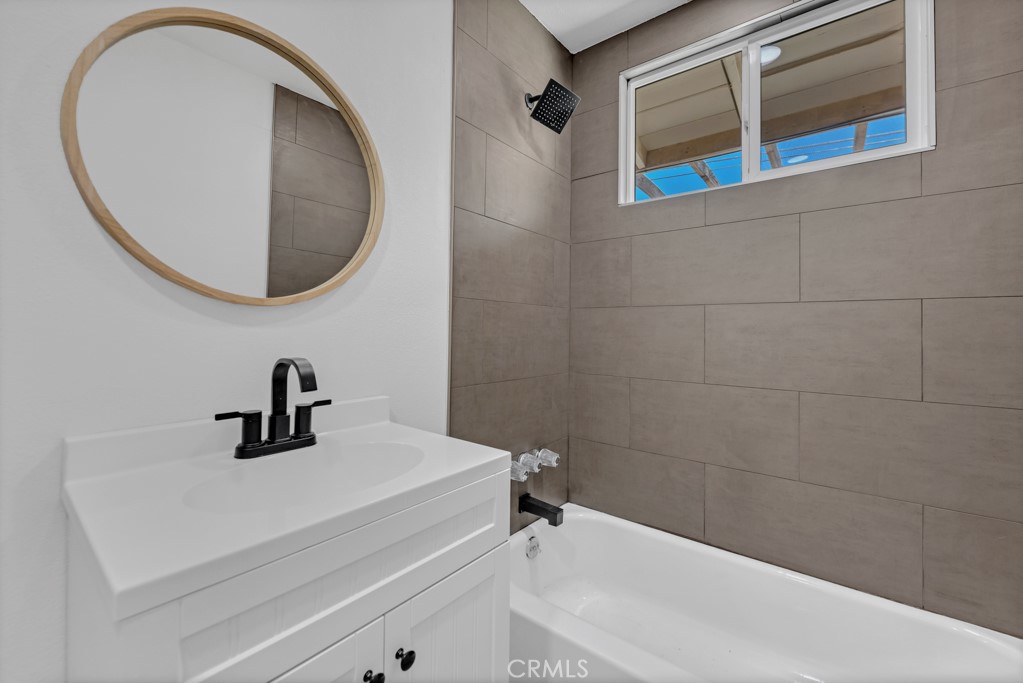 39041 Ocotillo Drive