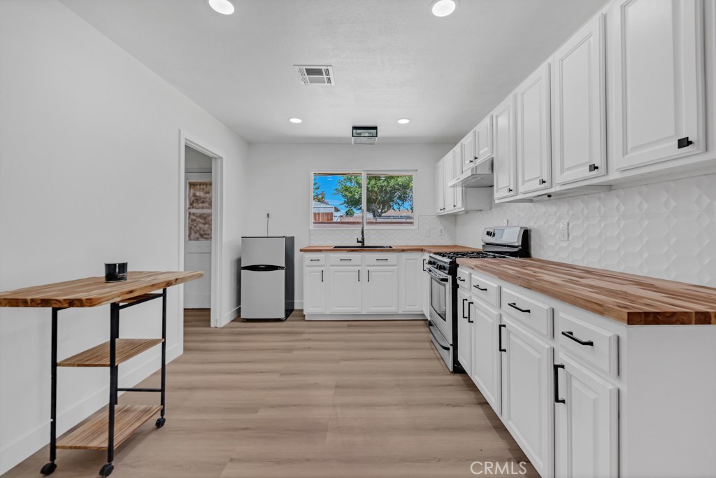 39041 Ocotillo Drive