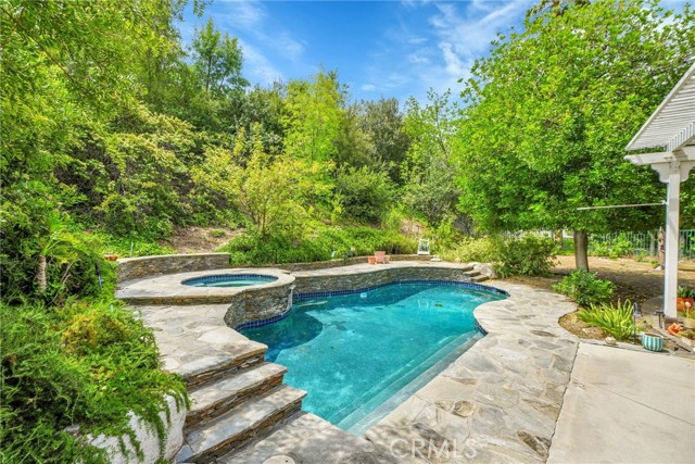 18500 Saint Moritz DR