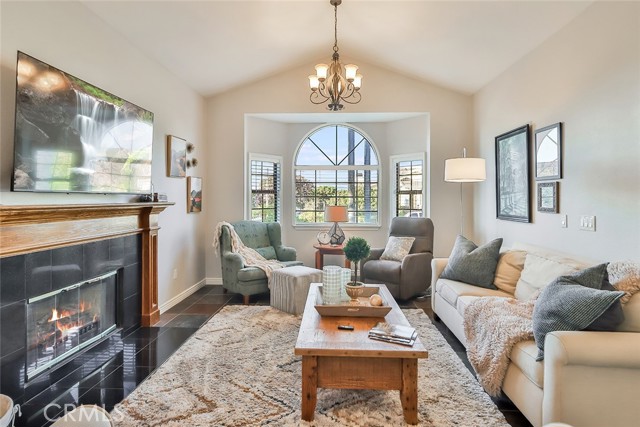 208 Goldenwood CIR