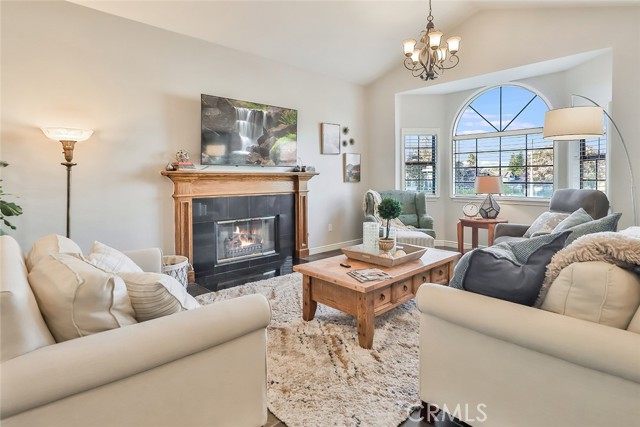 208 Goldenwood CIR