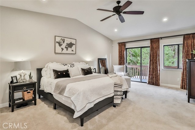 208 Goldenwood CIR