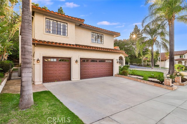208 Goldenwood CIR