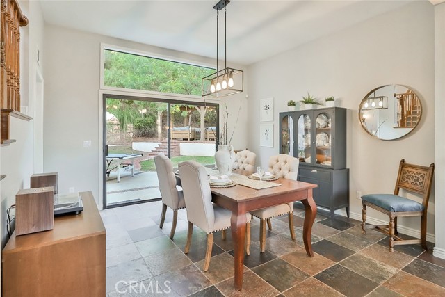 208 Goldenwood CIR