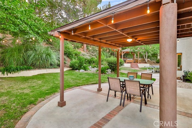 208 Goldenwood CIR