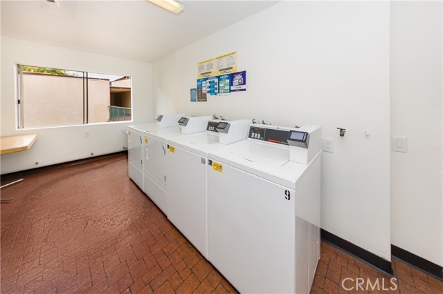 5460 White Oak AVE Unit: F20