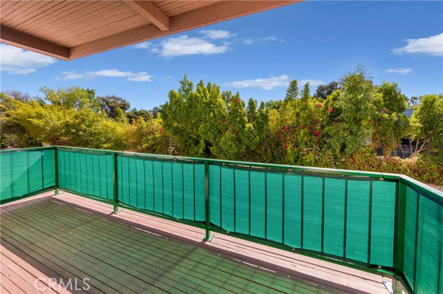 5460 White Oak AVE Unit: F20