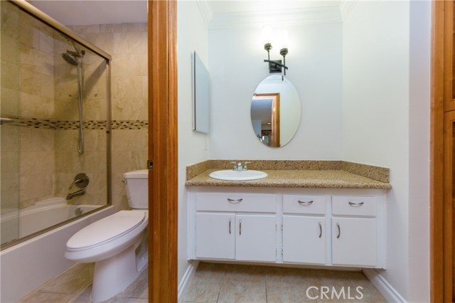 5460 White Oak AVE Unit: F20