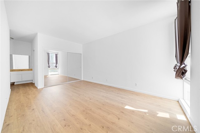 14144 Dickens ST Unit: 122