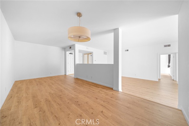 14144 Dickens ST Unit: 122