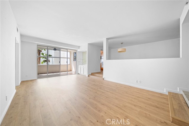 14144 Dickens ST Unit: 122