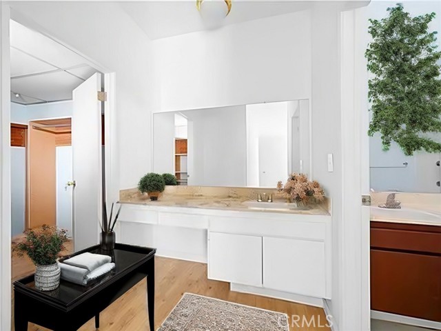 14144 Dickens ST Unit: 122